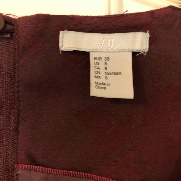 Maroon printed sheath dress - Picture 5 of 5